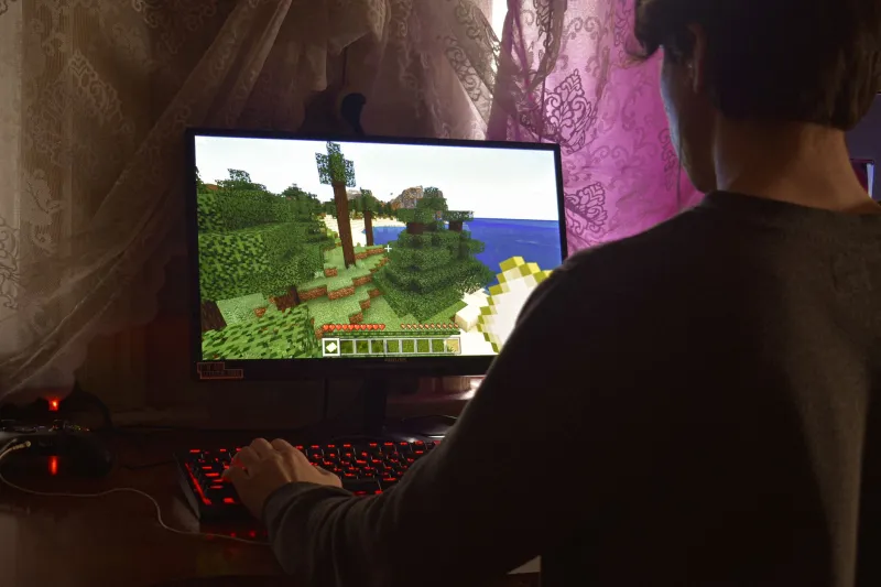 Blocks, Bills, and Big Brains: Inside the Duck-Themed Minecraft Worlds Where Kids Are Actually Learning Stuff